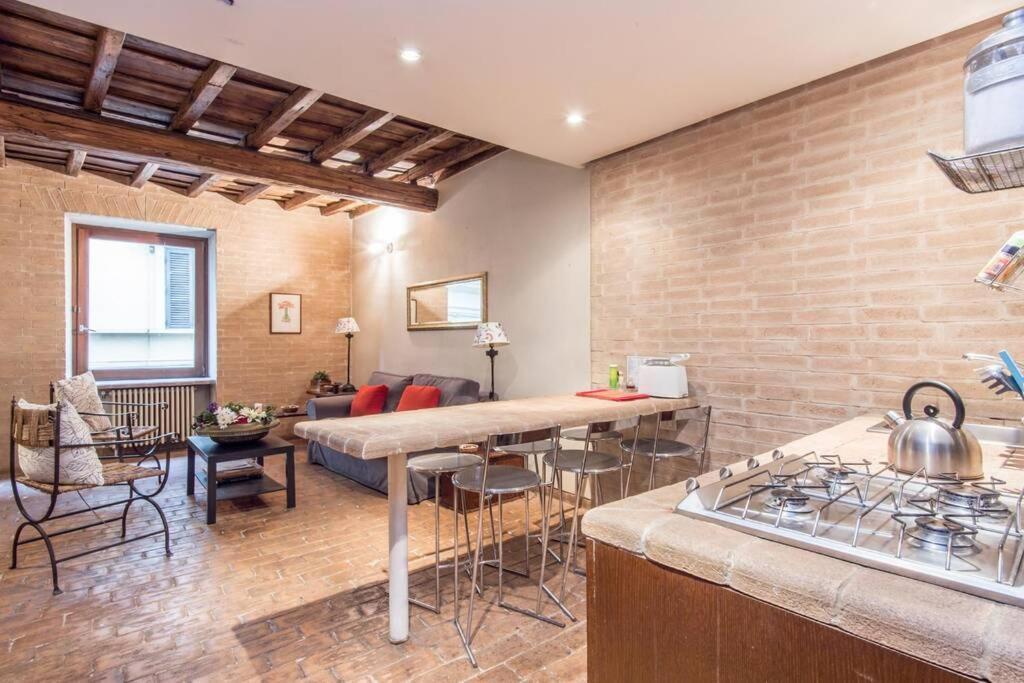 Apartment Enchanting Two Bedroom Navona Rom